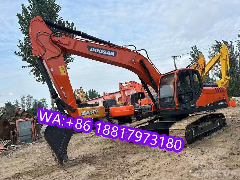 Doosan DX 225 LC Bageri gusjeničari