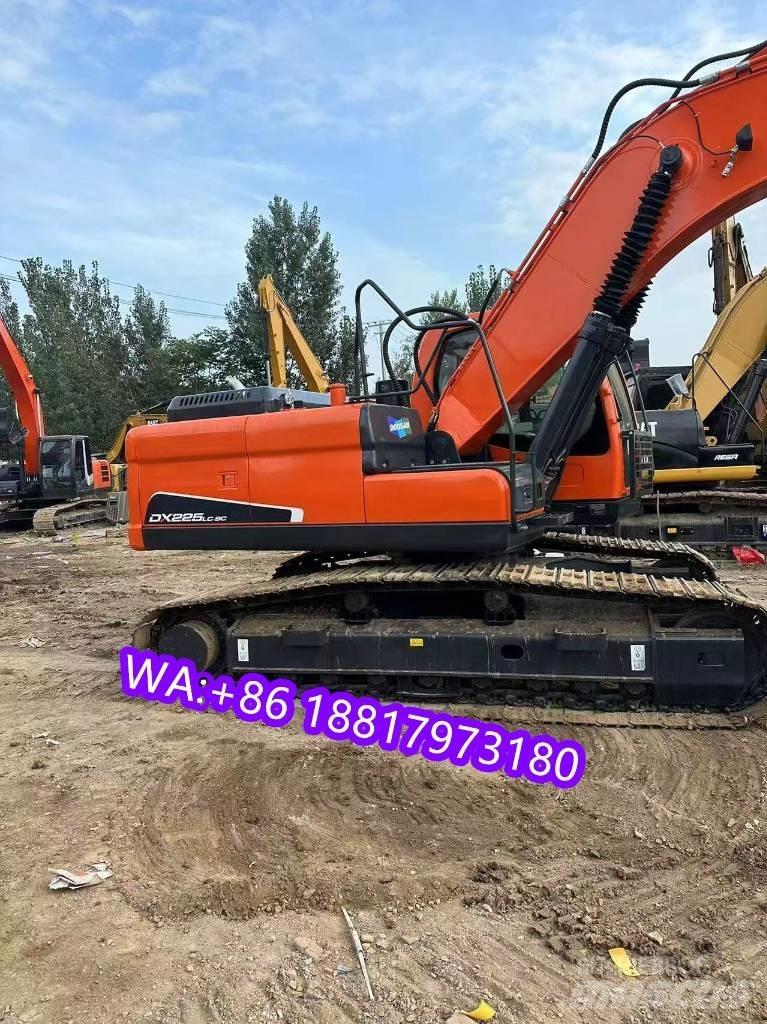 Doosan DX 225 LC Bageri gusjeničari