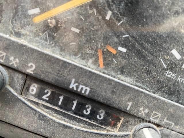 Iveco Cursor Rol kiper kamioni s kukama za dizanje