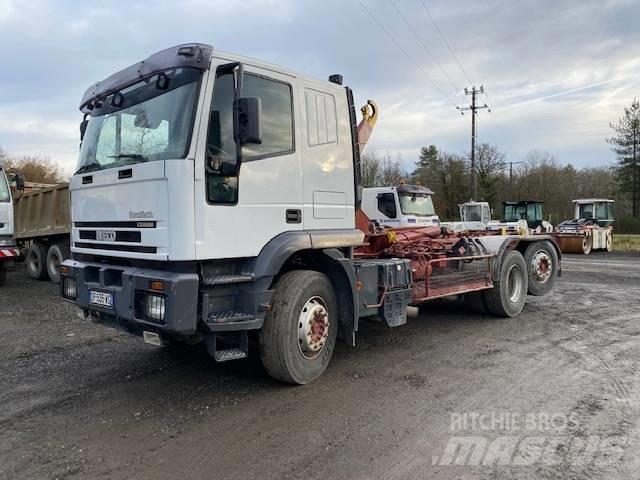 Iveco Cursor Rol kiper kamioni s kukama za dizanje