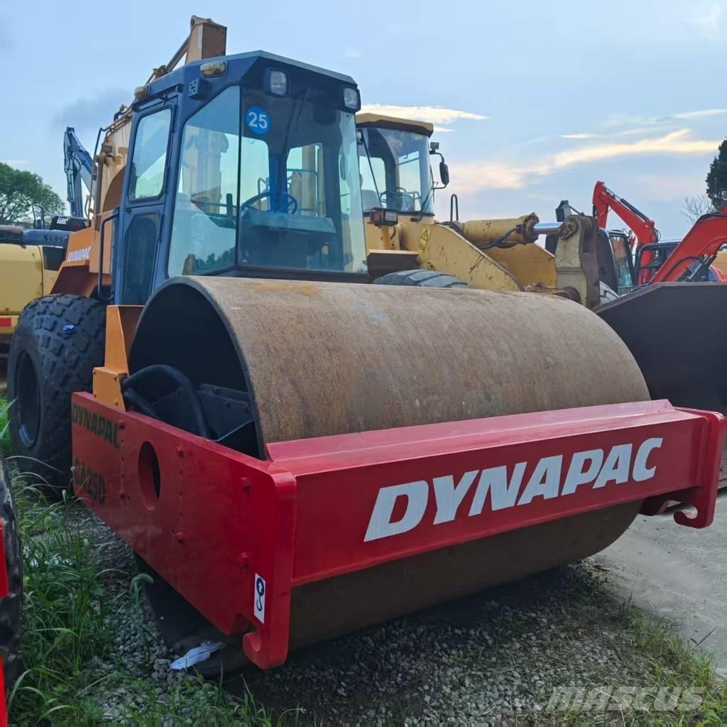 Dynapac CA 25 D Valjci sa jednim bubnjem