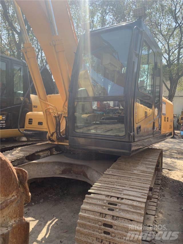 Hyundai R215-7 Bageri gusjeničari