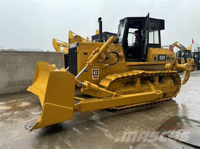 CAT D 7 G Buldožeri gusjeničari