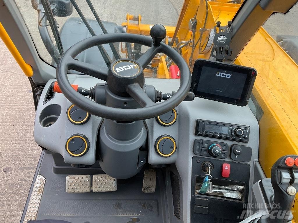 JCB 542 70 AGRI XTRA Poljoprivredni teleskopski utovarivači