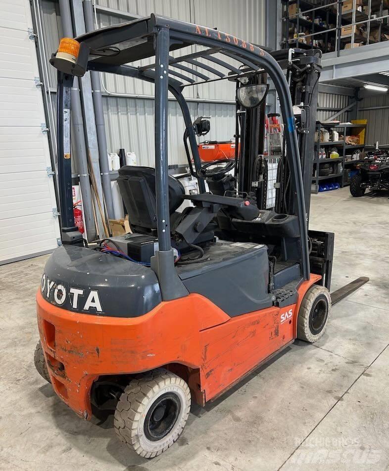 Toyota 8 FBMT 16 Električni viličari