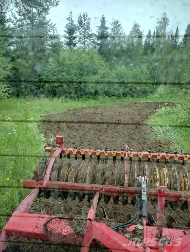 Väderstad CR 3000 Tanjurače