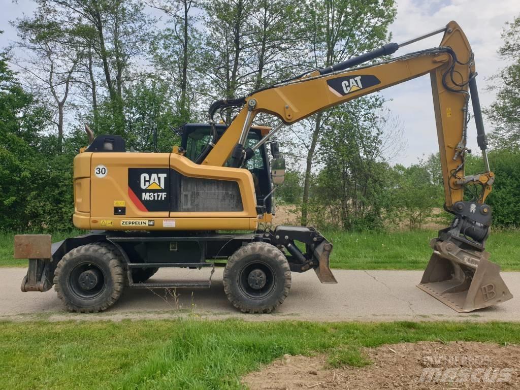 CAT M 317 F Bageri na kotačima