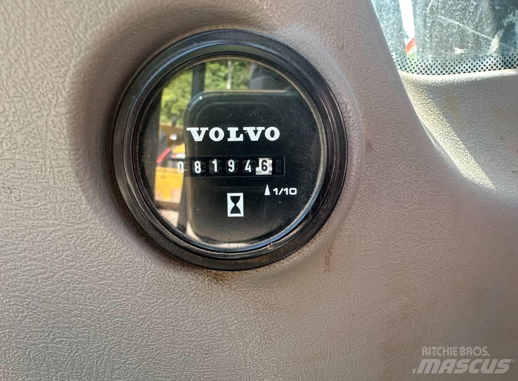 Volvo EC 140 EL Bageri gusjeničari