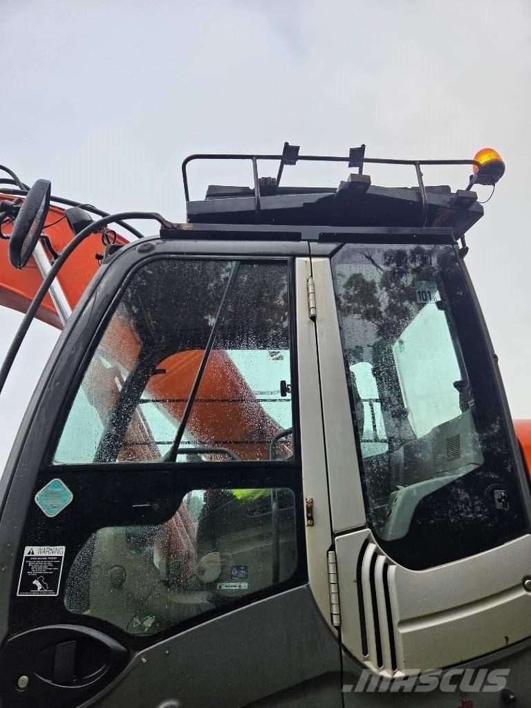 Hitachi ZX 210 LC-3 Bageri gusjeničari