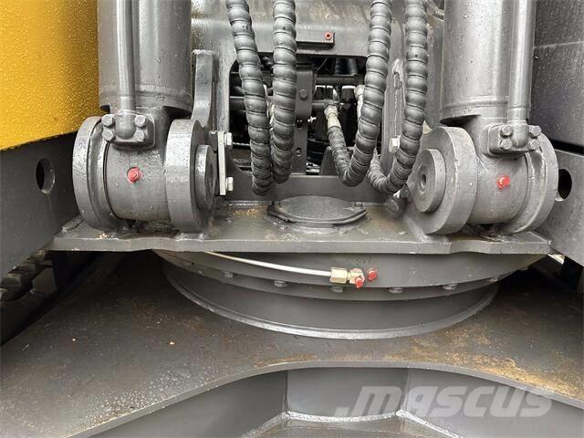 Volvo EC240 Bageri gusjeničari