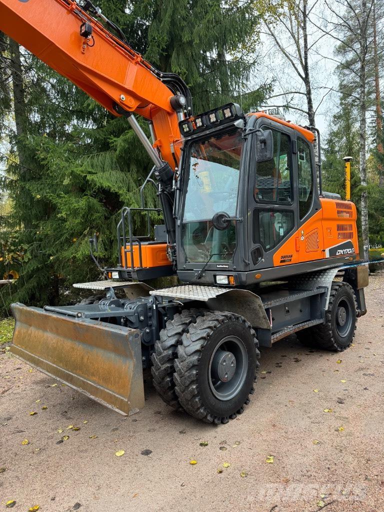 Doosan DX 170 W-5 Bageri na kotačima