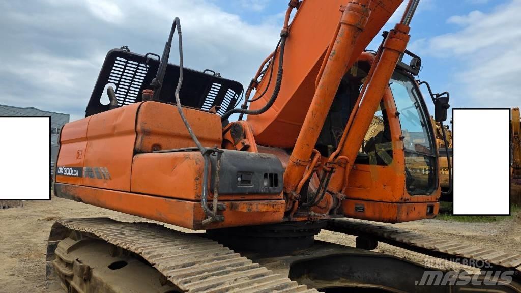Doosan DX 300 LCA Bageri gusjeničari