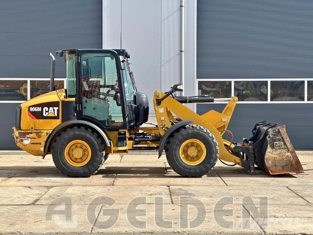 CAT 906M - NEW TYRES Utovarivači na kotačima