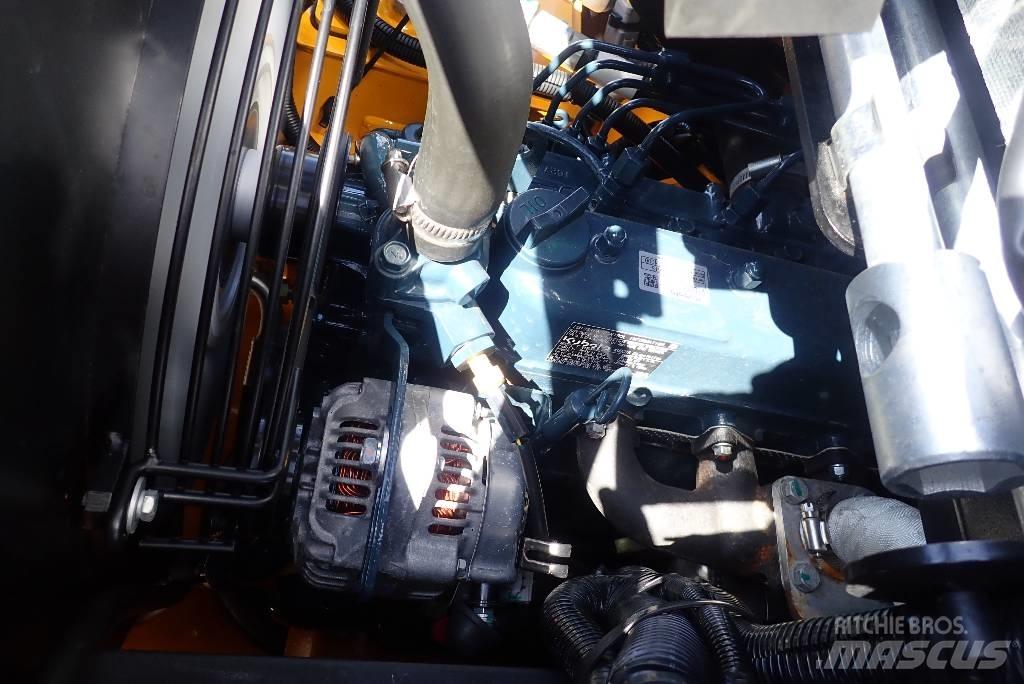 JCB 403 Višenamjenski utovarivači