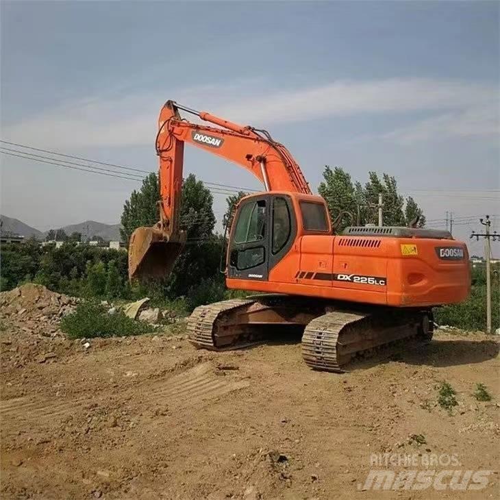 Doosan DX 225 LC-9C Bageri gusjeničari
