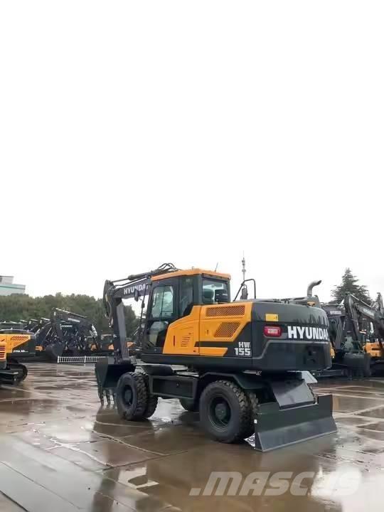 Hyundai HW 155 Bageri gusjeničari