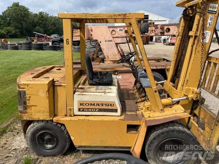Komatsu FG 40ZT-4 Viličari - ostalo