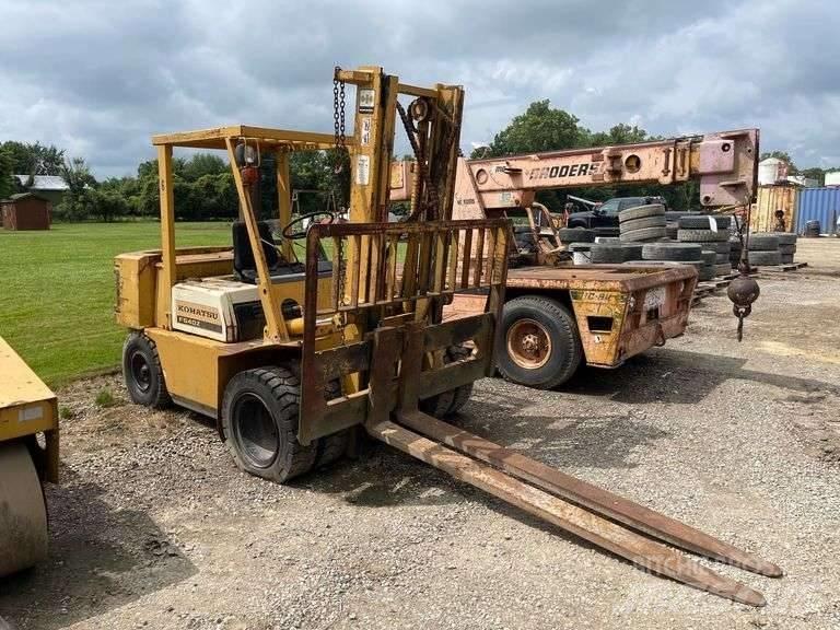 Komatsu FG 40ZT-4 Viličari - ostalo