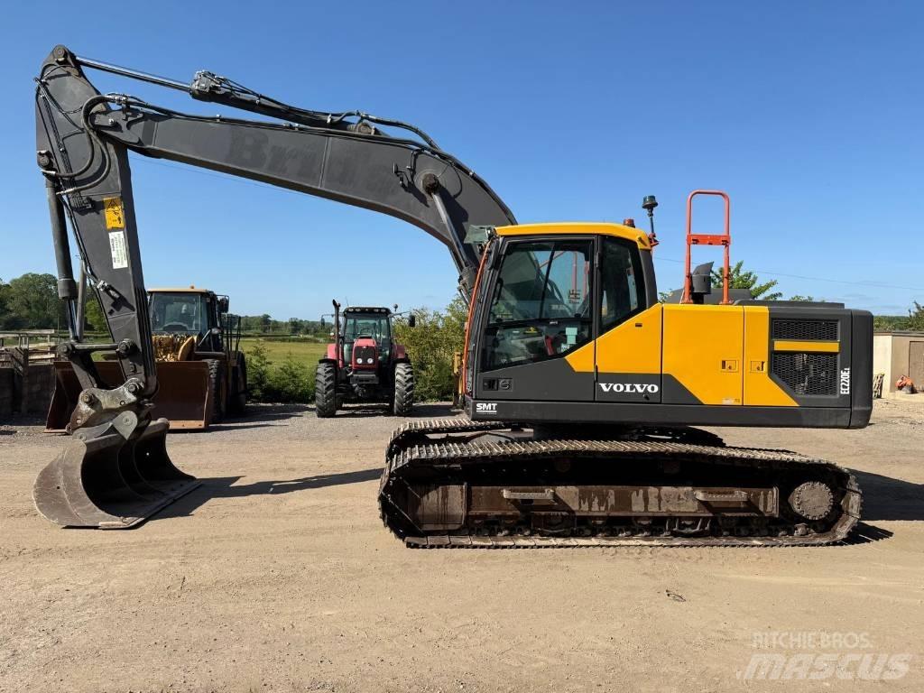 Volvo EC 220 E Bageri gusjeničari