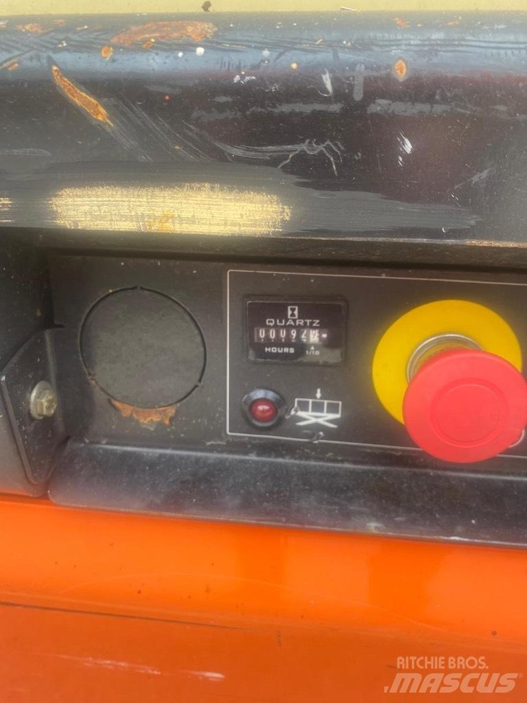 JLG ES 1932 Škaraste platforme