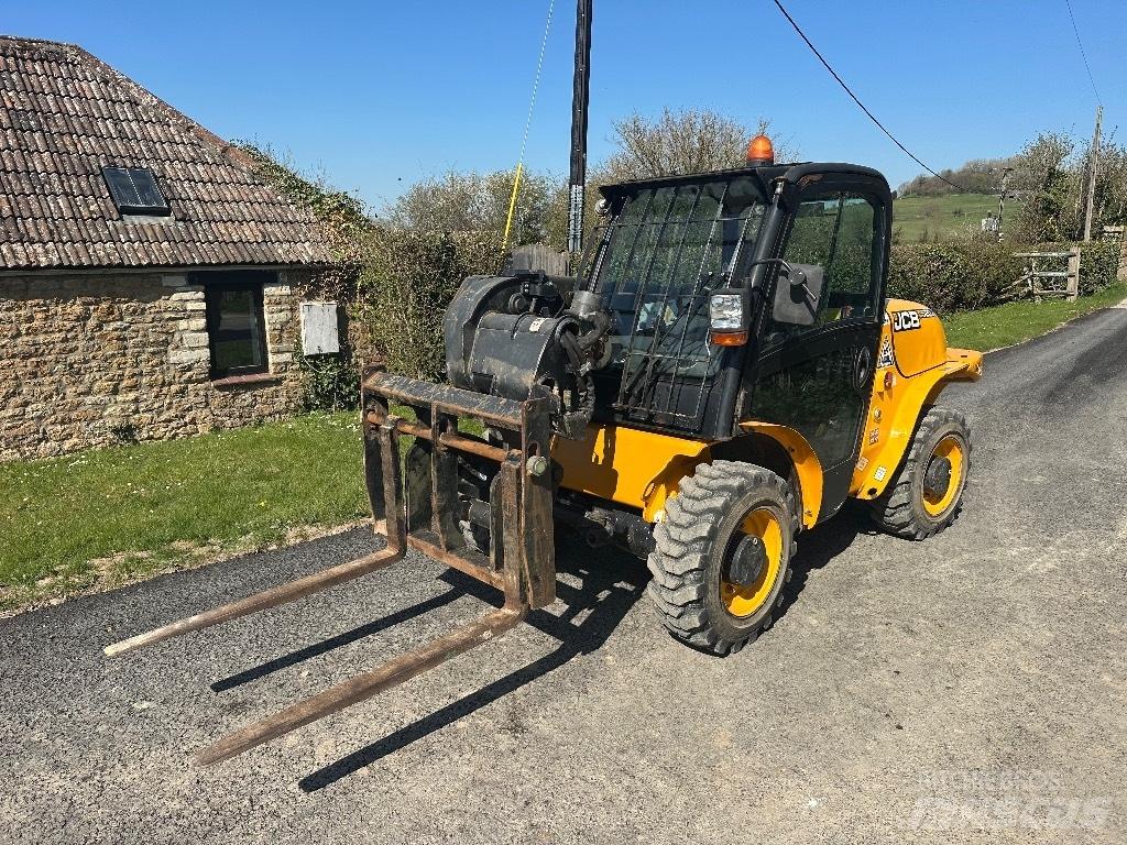 JCB 520-40 Teleskopski viličari