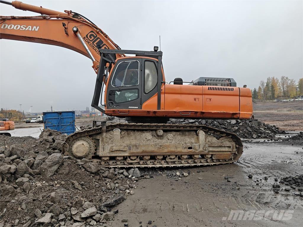 Doosan DX520LC Bageri gusjeničari