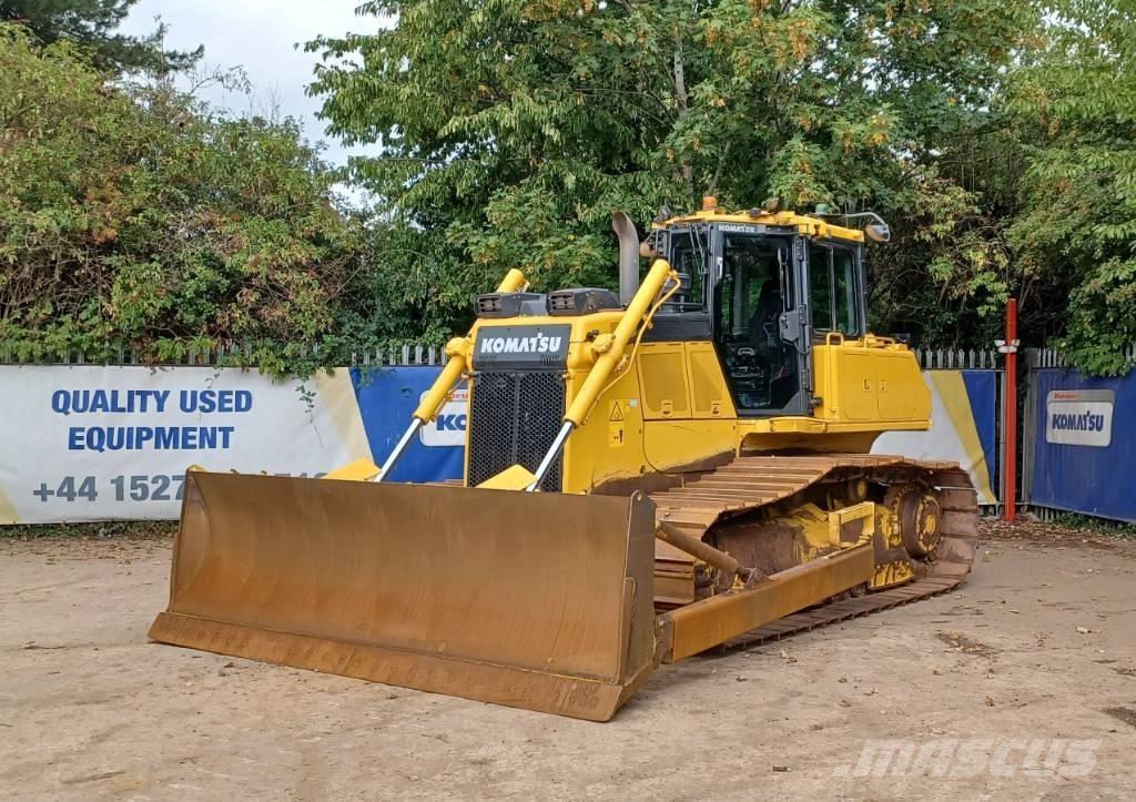 Komatsu D65PX-18E0 Buldožeri gusjeničari