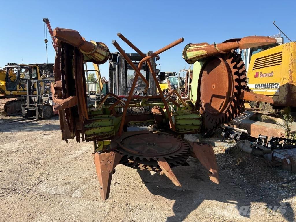 CLAAS RU 450 Strojevi za krmu na vlastiti pogon