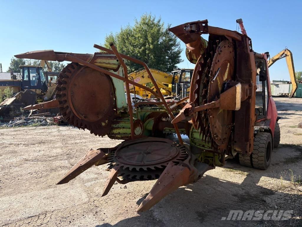CLAAS RU 450 Strojevi za krmu na vlastiti pogon