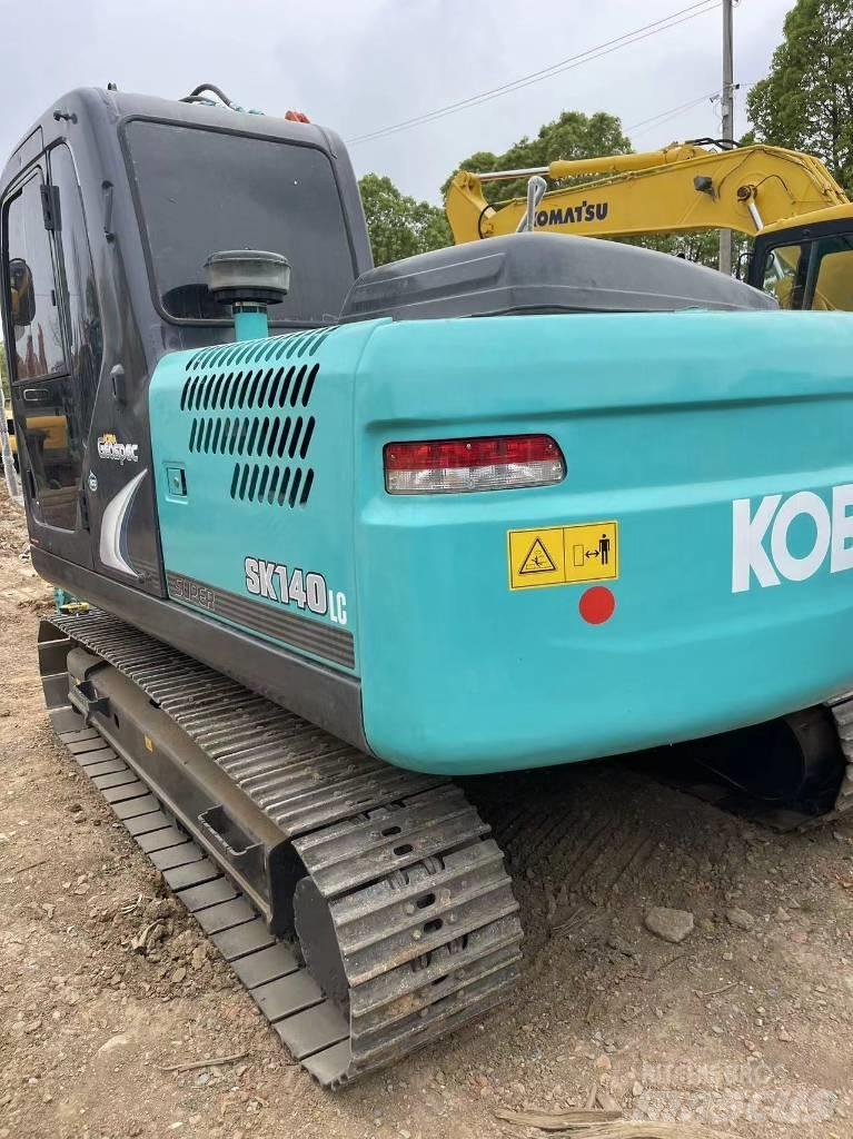 Kobelco SK140 Bageri gusjeničari