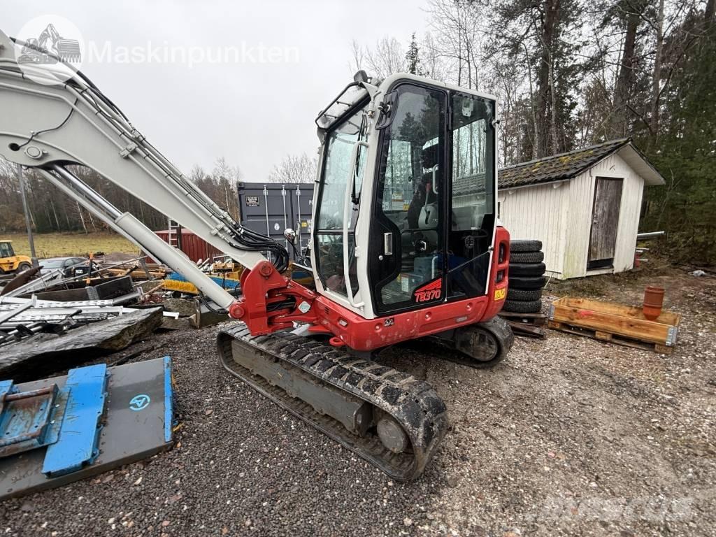 Takeuchi TB 370 Bageri gusjeničari