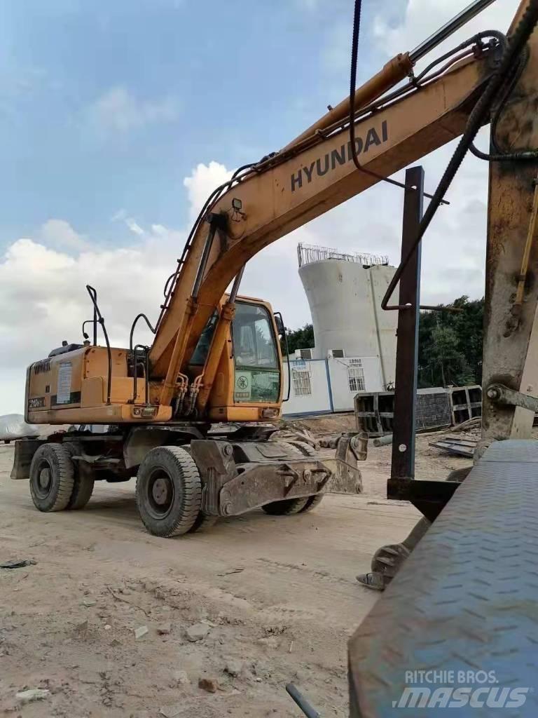 Hyundai 210W Bageri na kotačima