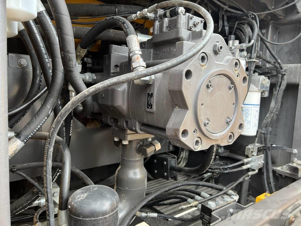 Volvo EC750E L Bageri gusjeničari