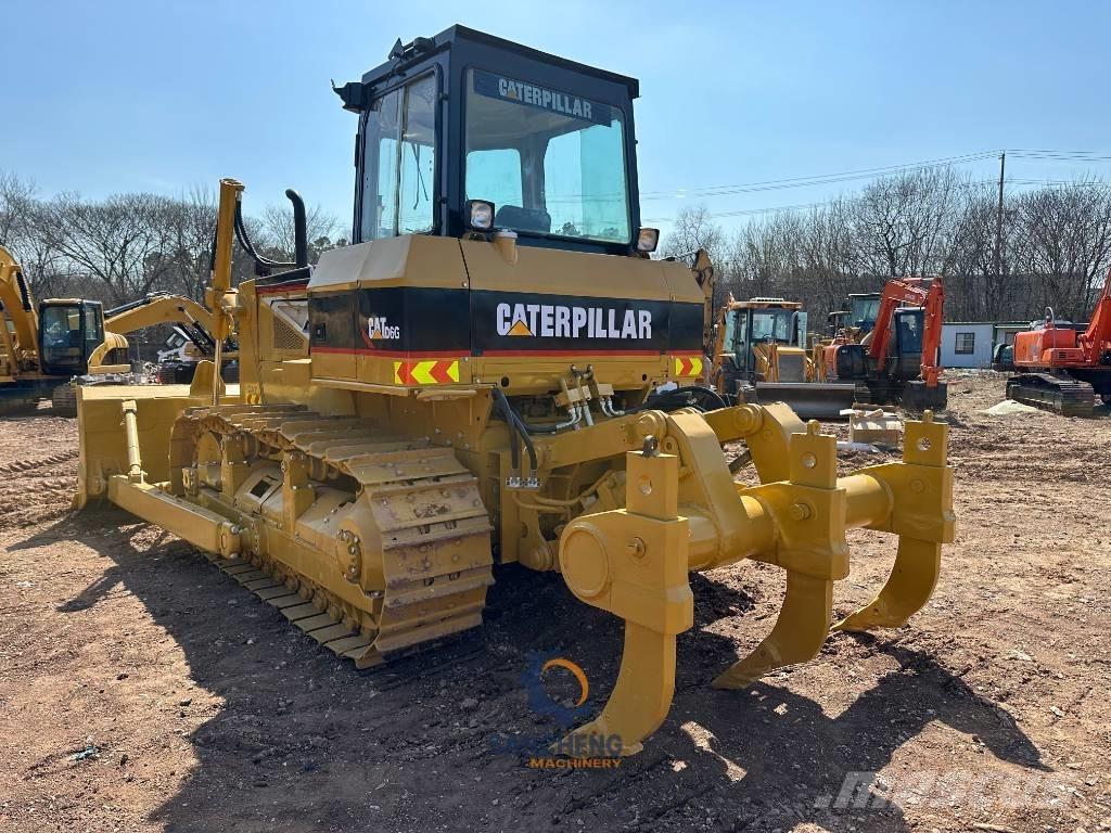 CAT D 6 G Buldožeri gusjeničari