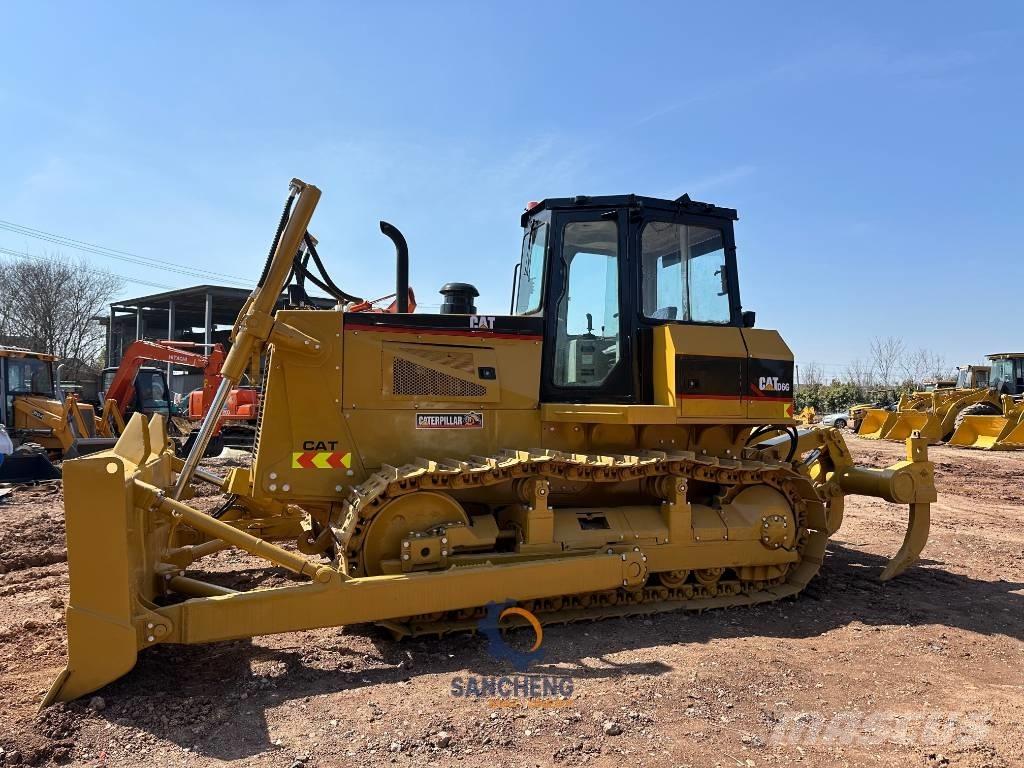 CAT D 6 G Buldožeri gusjeničari
