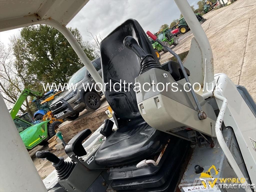 Takeuchi TB 228 Mini bageri <7t