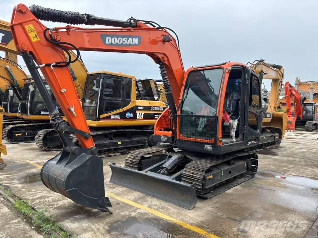 Doosan DX 75-9 Mini bageri <7t