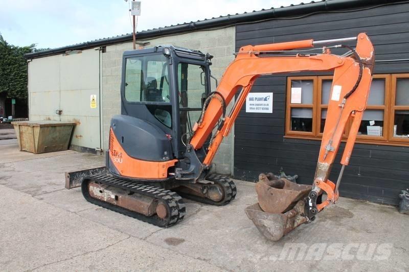 Hitachi ZX 30 U Mini bageri <7t