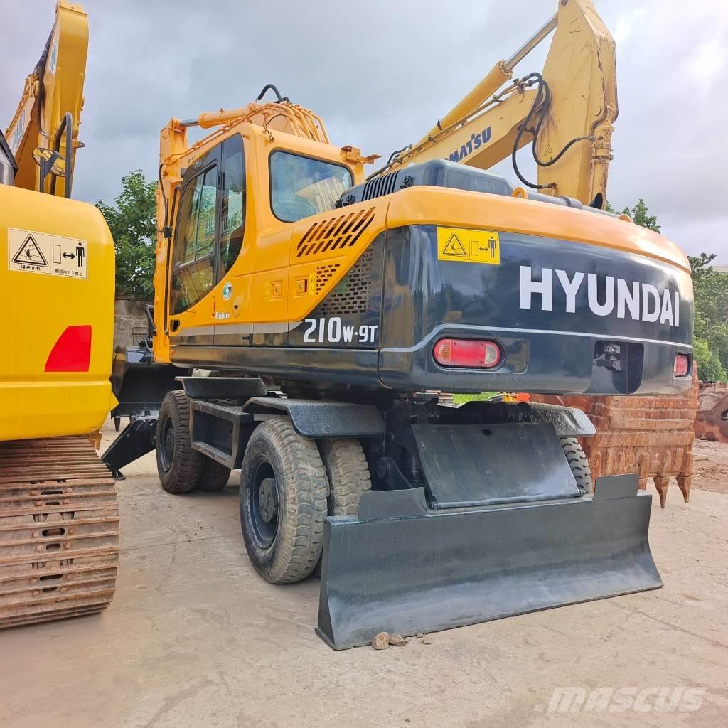 Hyundai 210W-9 Bageri na kotačima