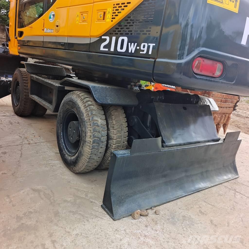 Hyundai 210W-9 Bageri na kotačima