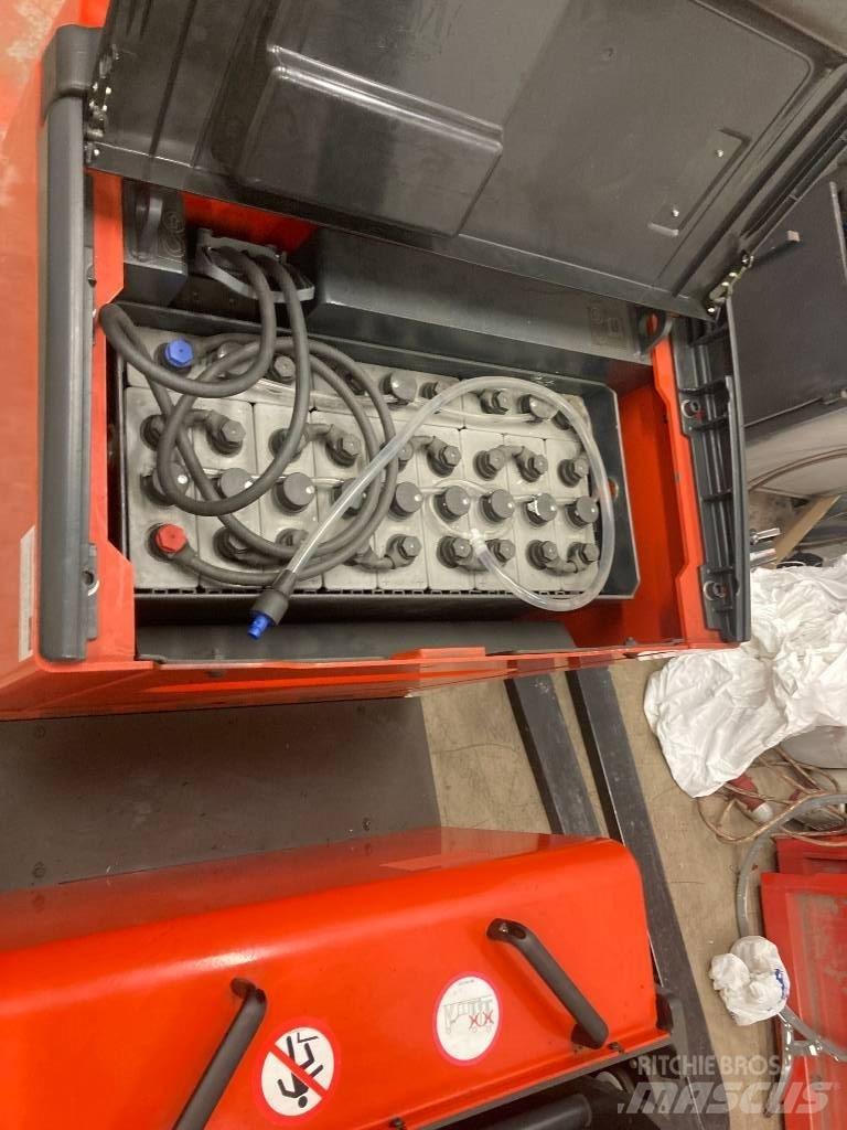 Linde L12AC Ručni električni viličar
