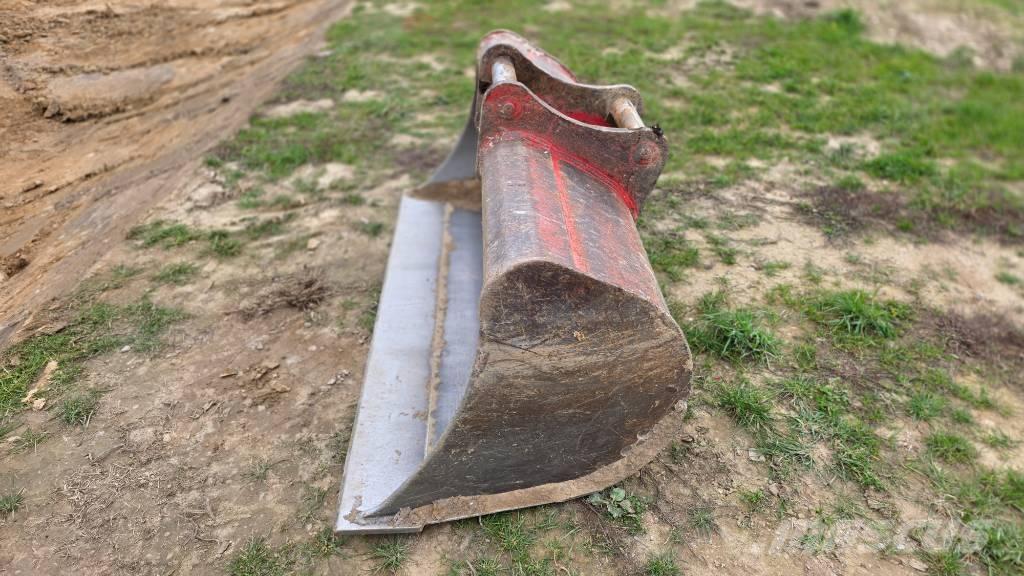 Takeuchi TB 2150 Bageri gusjeničari