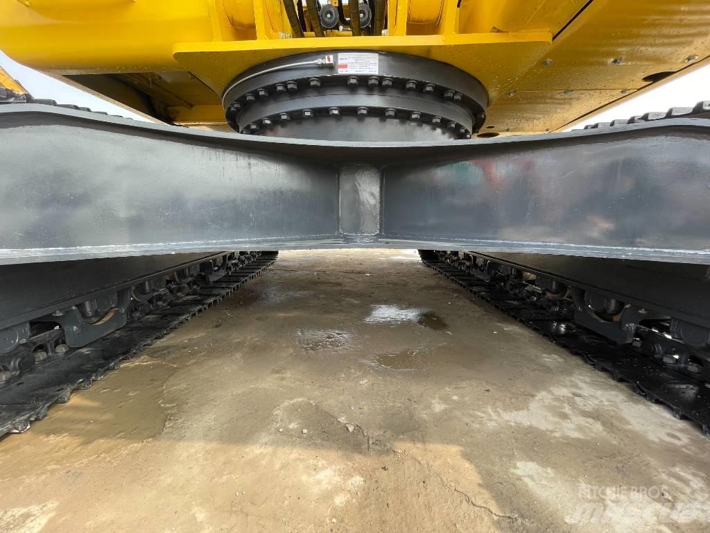 Komatsu PC 220 Bageri gusjeničari