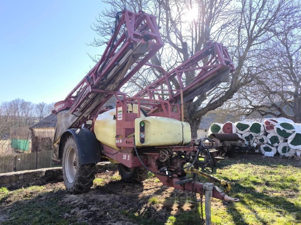 Hardi Commander 2800 Vučene prskalice