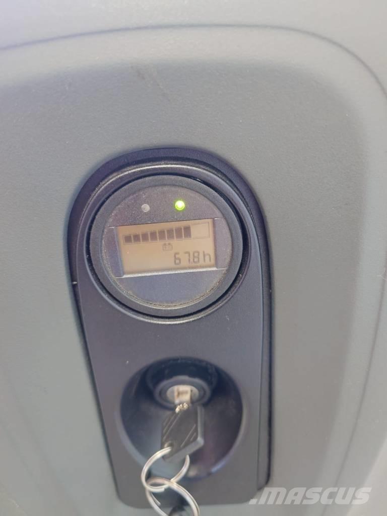 Linde L 12 Ručni električni viličar