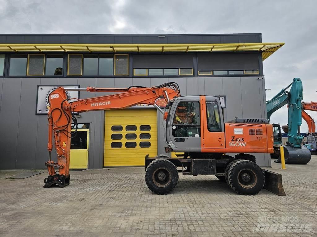 Hitachi ZX160W Bageri na kotačima