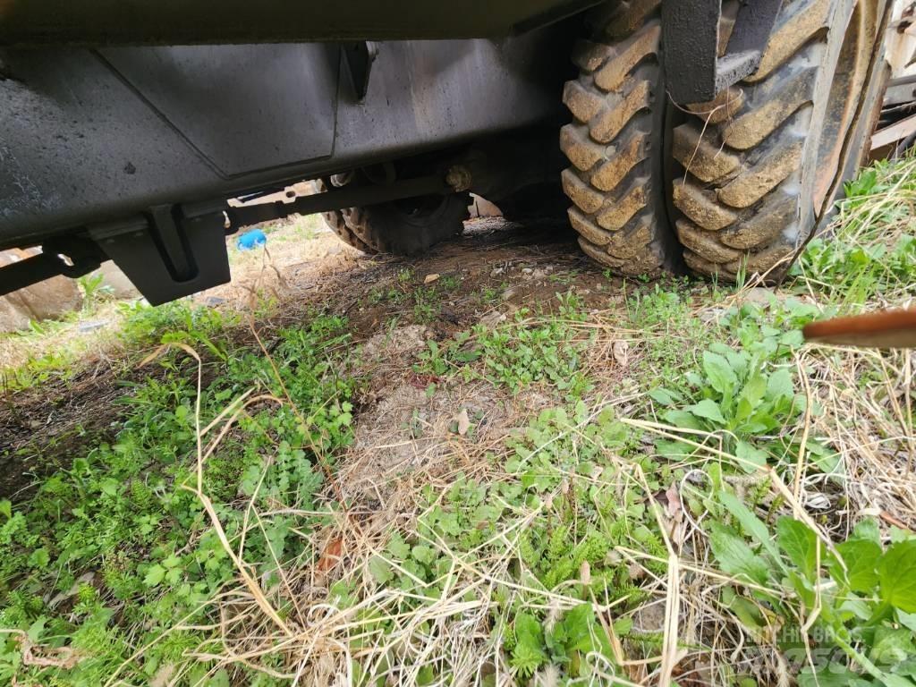 Hyundai ROBEX 2000W Bageri na kotačima