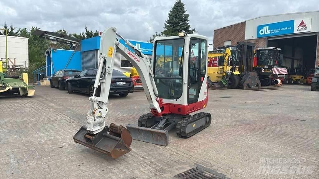 Takeuchi TB216 A Mini bageri <7t