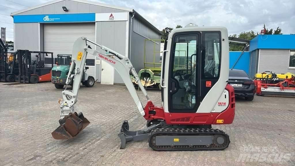 Takeuchi TB216 A Mini bageri <7t