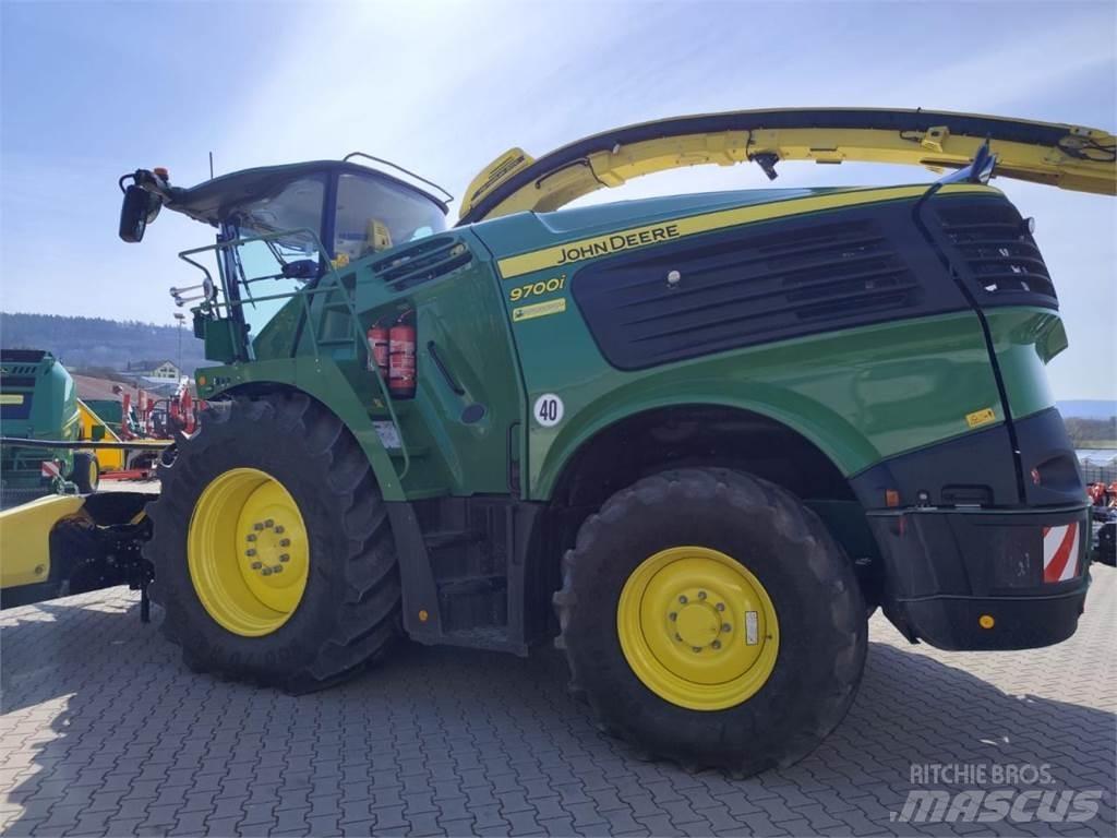 John Deere 9700i Strojevi za krmu na vlastiti pogon